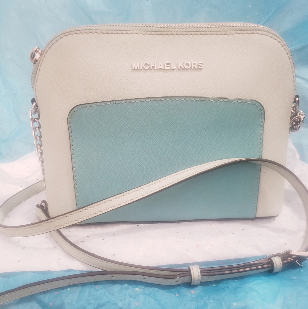 *SOLD*Michael Kors Large Cindy Crossbody